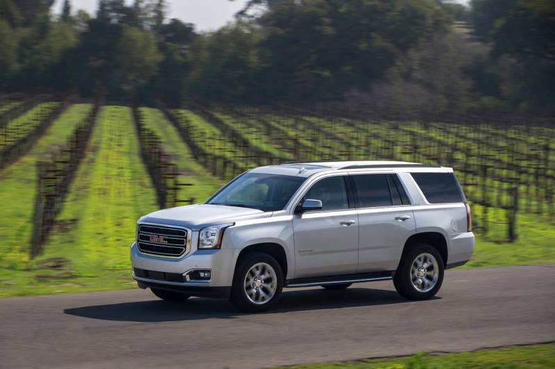 GMC Yukon Denali 2016 SUV Drive
